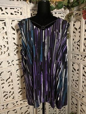 CATHERINES ANY WEAR PURPLE WITH MULTICOLOR ACCENTS SLEEVELESS PLUS SIZE TOP